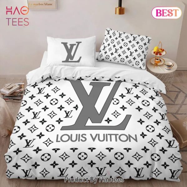 Louis Vuitton White Luxury Brand High-End Bedding Set LV Home Decor – W521