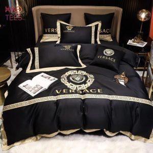 NEW Versace Luxury Limited Edition Gold Black Bedding Set