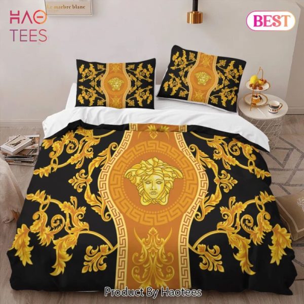 Versace Gold Luxury Brand Logo High-End Bedding Set LV Home Decor